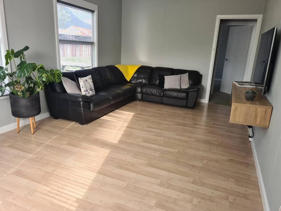 فيلا Holiday House On Sale Tullah المظهر الخارجي الصورة